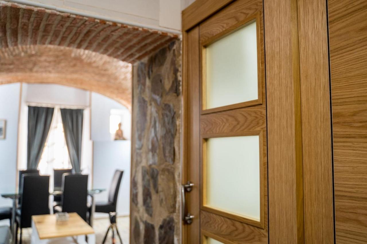 Art&SUITE Apartment Cáceres Eksteriør billede